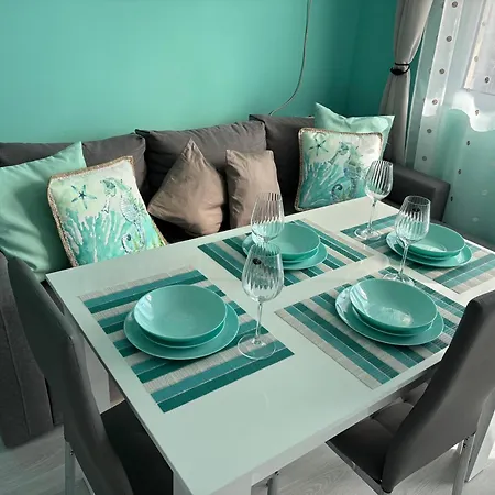 Sea Sunrise Apartment *