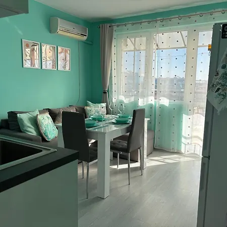 Sea Sunrise Apartment