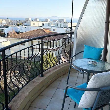 Sea Sunrise Apartment Burgas